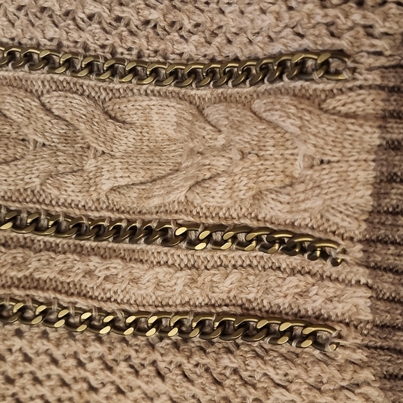 Dress - Picture 5 of 5